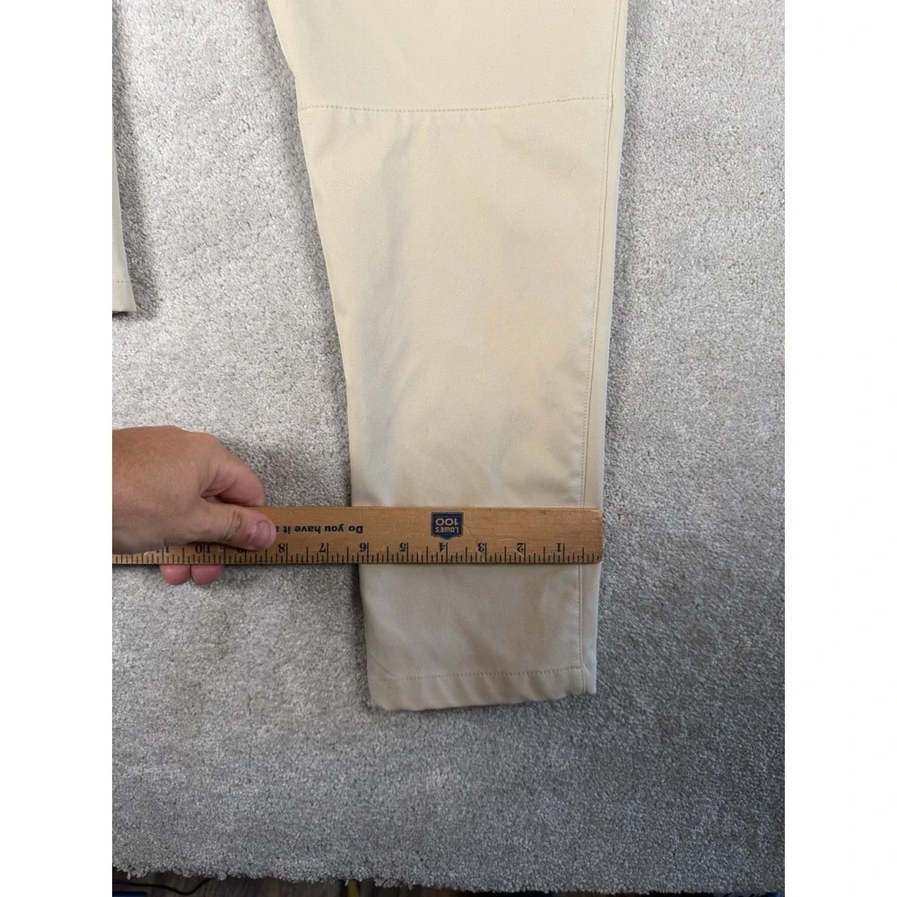 The North Face Standard Jogger Men's‎ Size 30, Tapered Logo Beige Drawstring